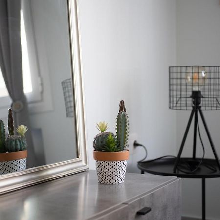 Newly Renovated Cozy Studio Downtown Афіни Екстер'єр фото