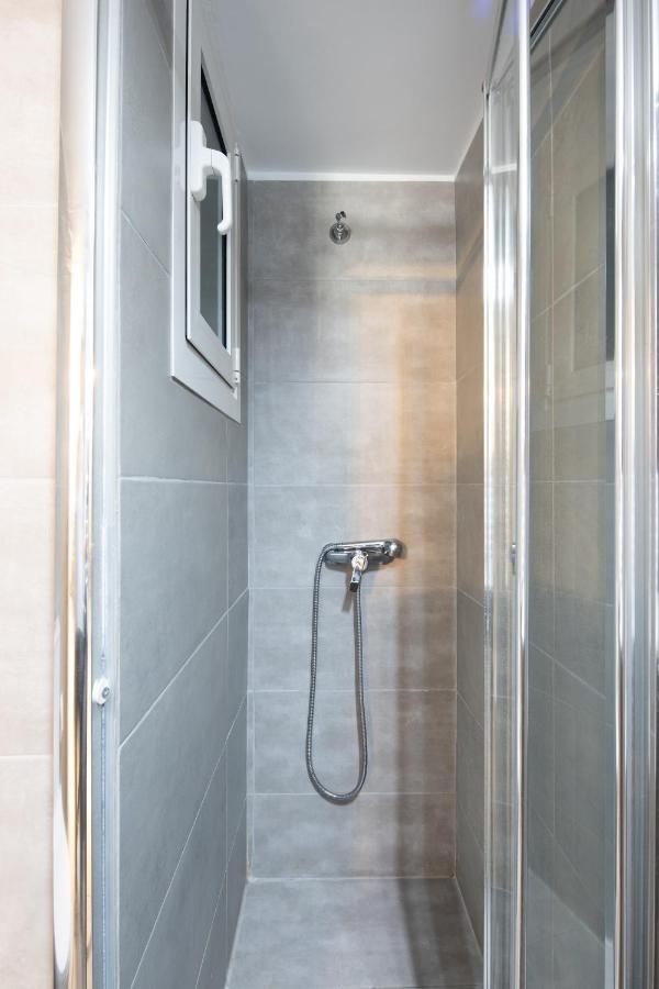 Newly Renovated Cozy Studio Downtown Афіни Екстер'єр фото